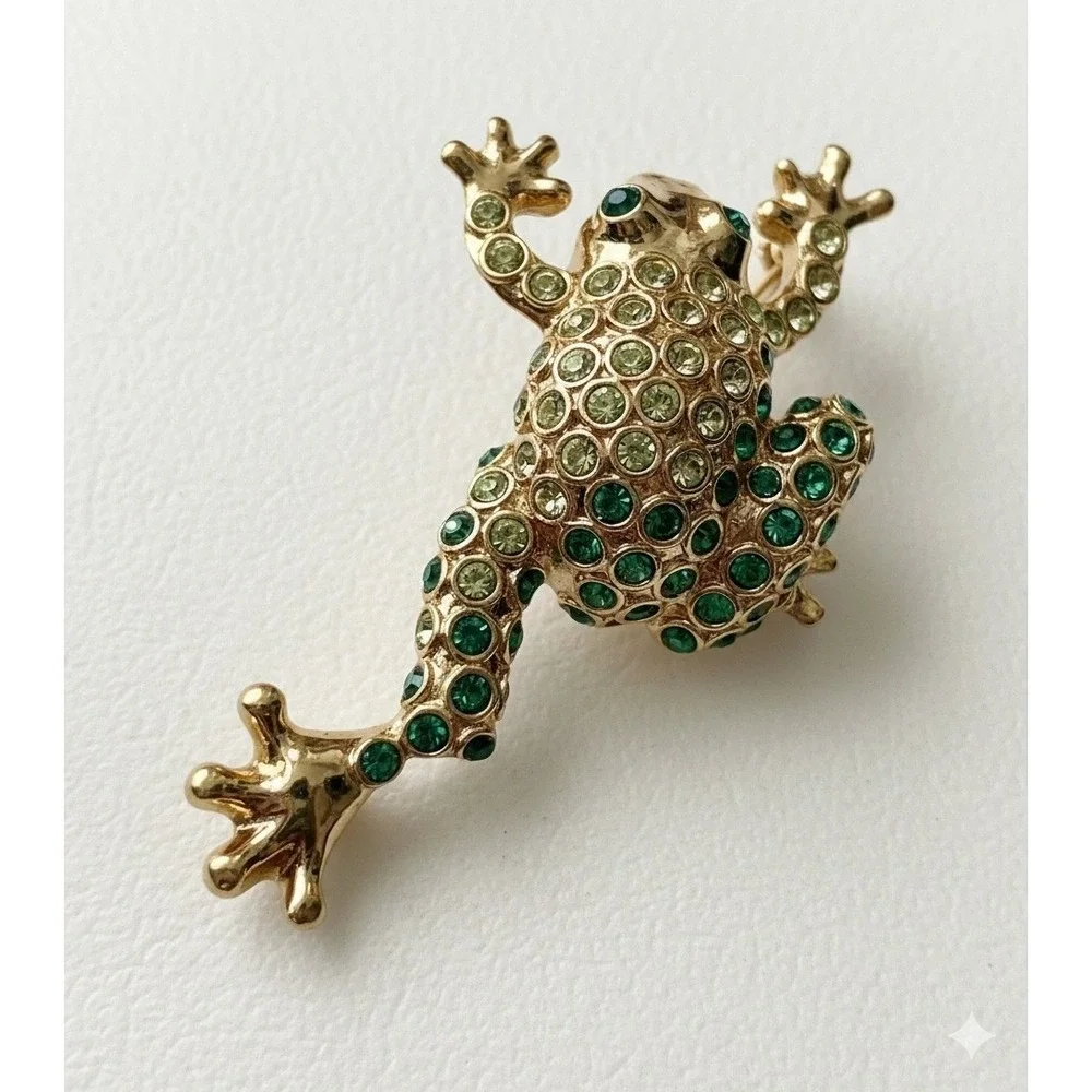 Monet Green Gold Frog Brooch Pin w Rhinestones Frog Lovers Jewelry Old Money‎